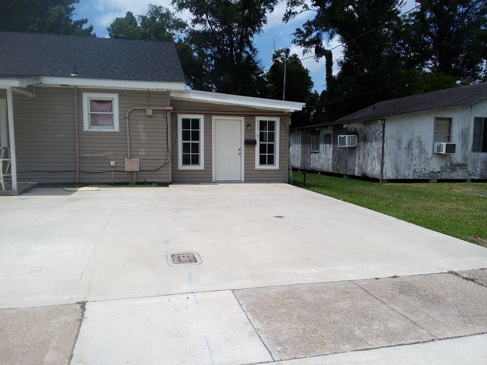 1st image of 925 1/2 Gulf St
