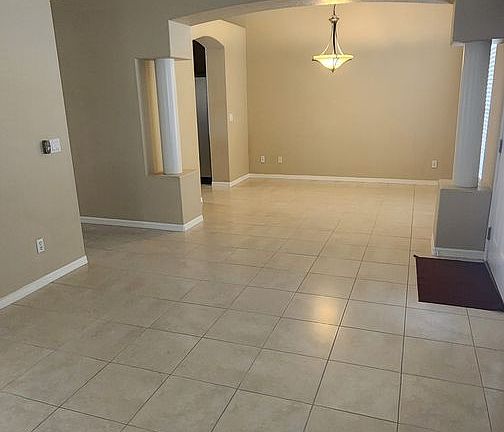 3rd image of 3800 Sunbeam Ct