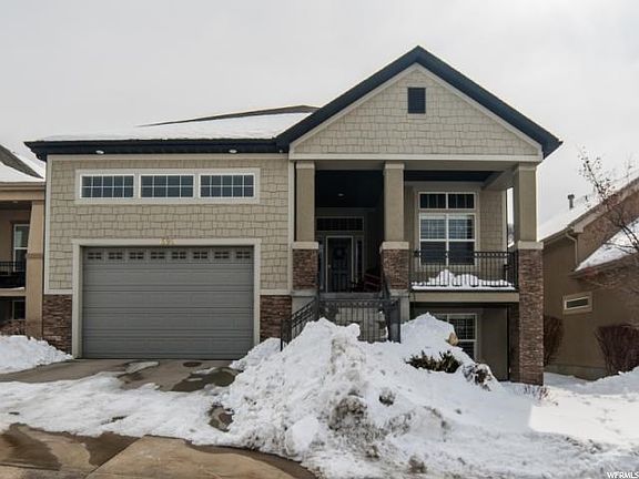2nd image of 1596 E Spyglass Hill Dr