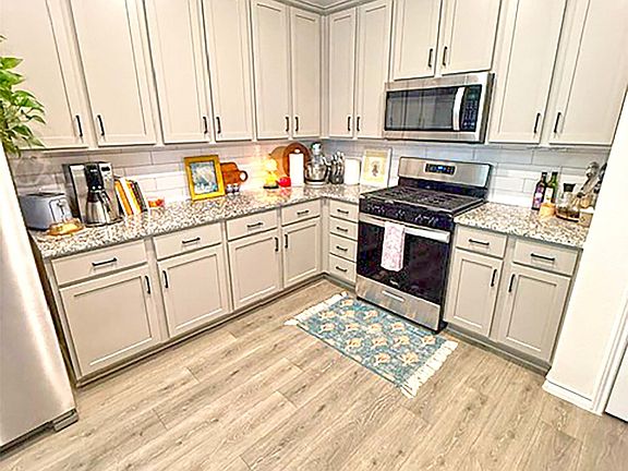 2nd image of 10407 Quail Pointe Rd