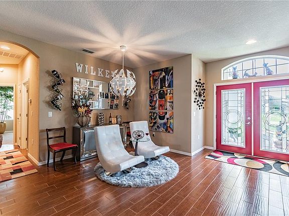 5th image of 2806 Whitney St