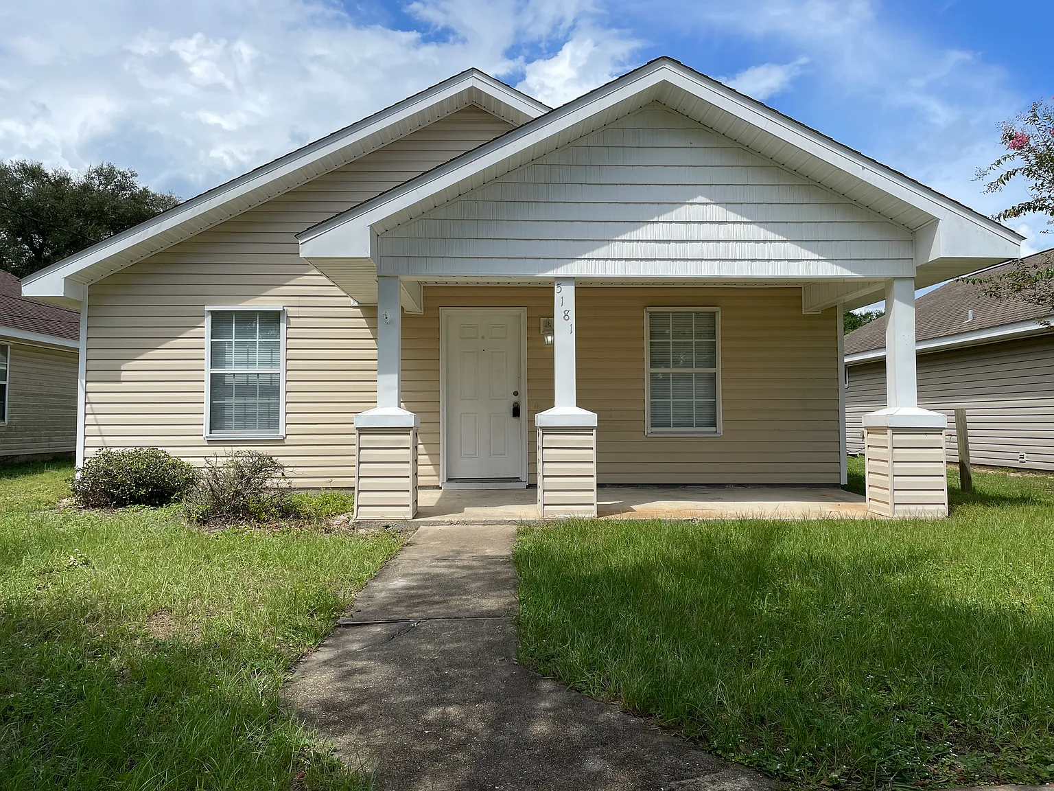 3 bed, 1260 sqft, $1,695 — Photo 1
