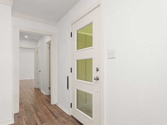 5th image of 908 Reen Dr