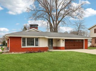 630 Pleasant DRIVE, Hartland, WI 53029