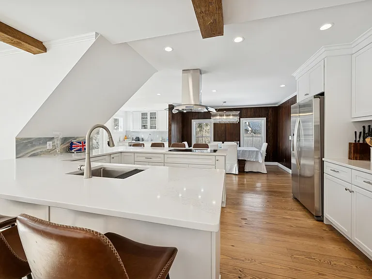582 Montauk Hwy — Photo 5