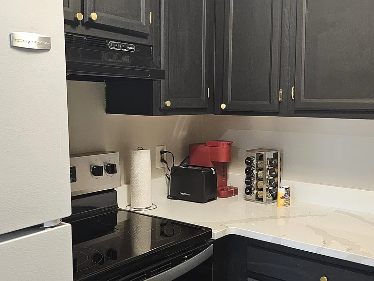 5214C Aberdeen Dr — Photo 4