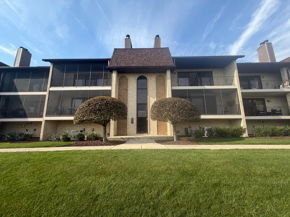 15703 Deerfield Ct Unit 2N, Orland Park, IL 60462