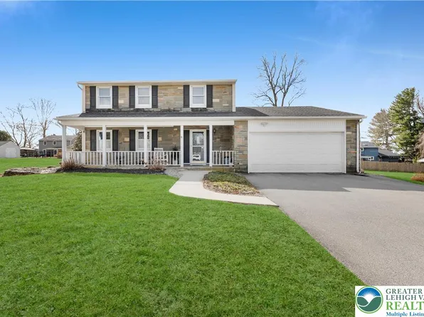 517 Apple Hill Dr, Easton, PA 18040