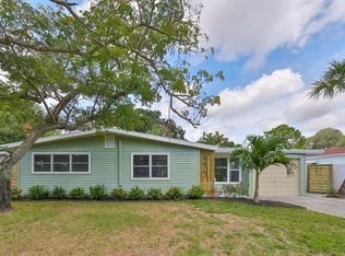 6407 Pelican Dr S, Saint Petersburg, FL 33707