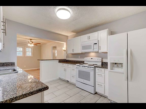 3rd image of 2300 Greenfield Ln