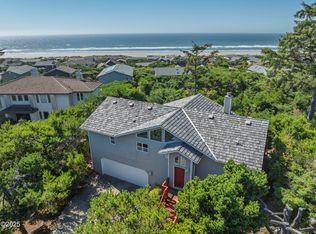 3010 NW Sandpiper Cir, Waldport, OR 97394