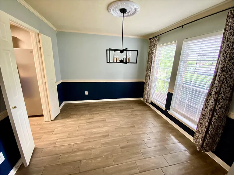 7239 Brockington Dr — Photo 2