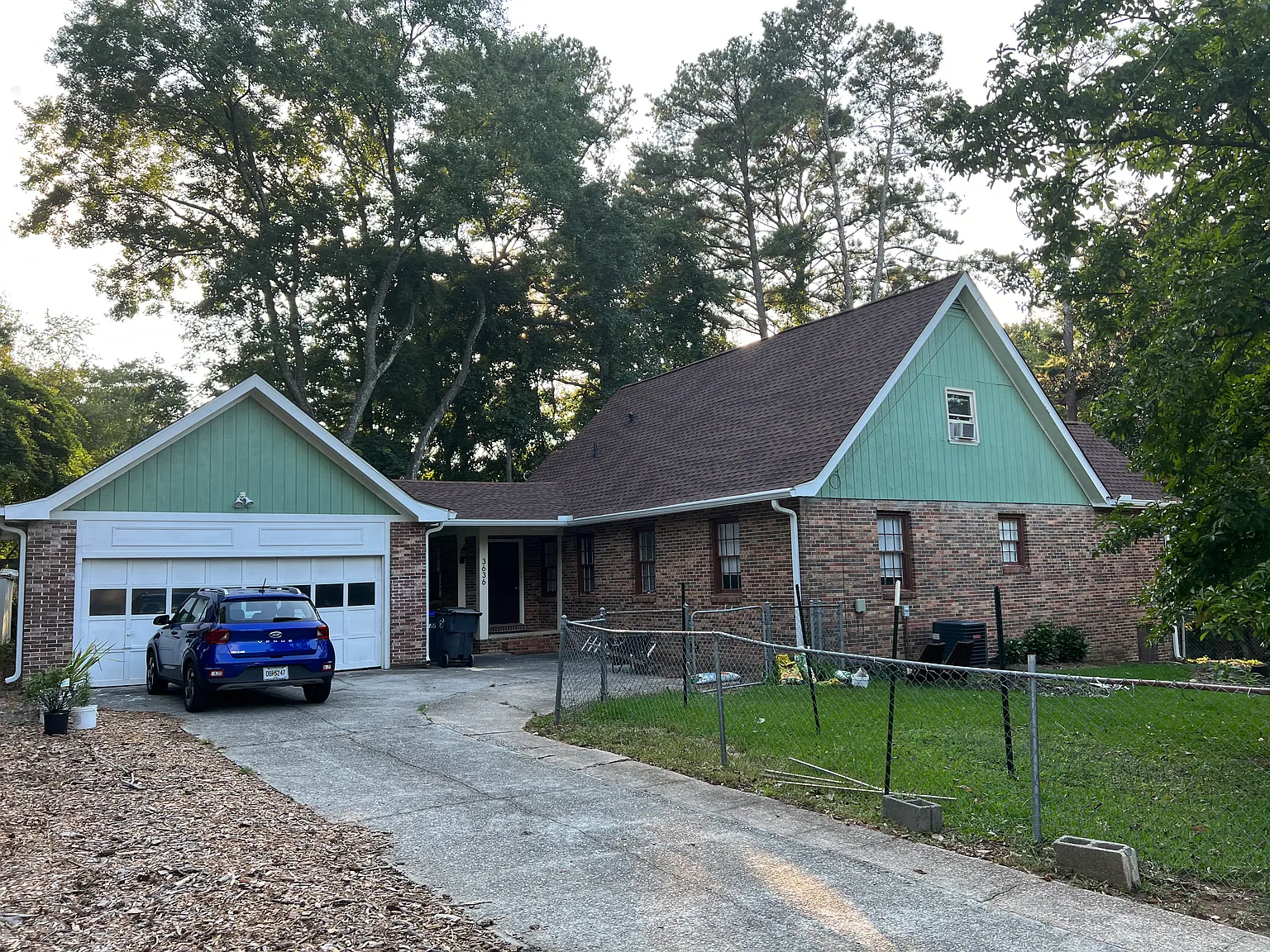 3636 Sunset St — Photo 2
