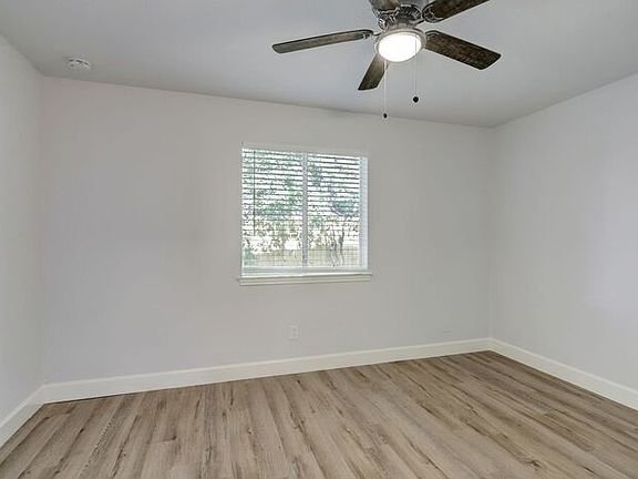 5th image of 16726 Quiet Trail Dr