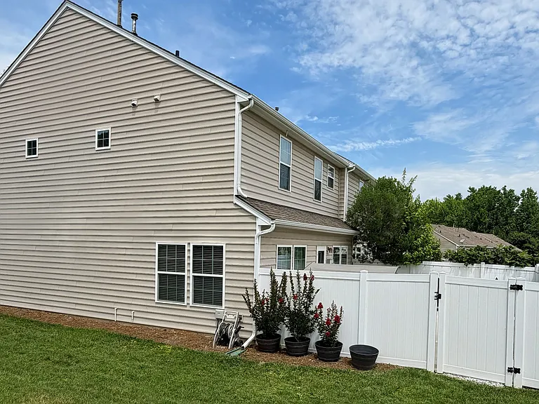 11611 Elizabeth Madison Ct — Photo 25