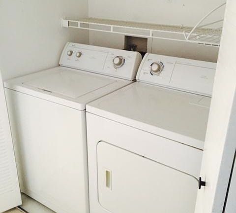 3rd image of 1816 Meadows Cir W