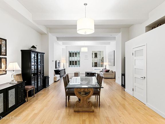 4th image of 15 Broad St APT 712