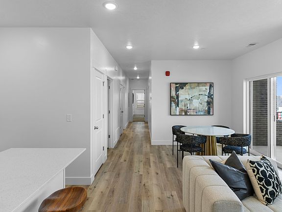 Floor plan is for illustrative purposes only and may not represent the actual layout. Subject to cha