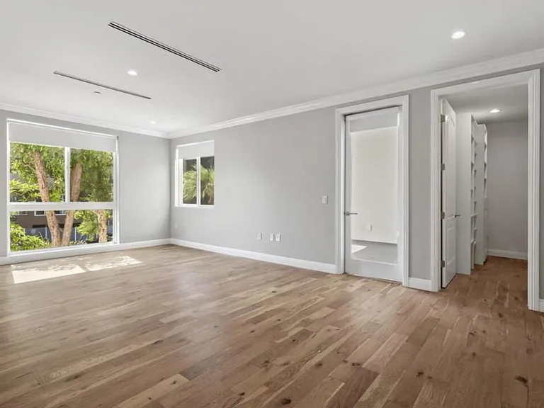 1283 Havenhurst Dr #101 — Photo 18