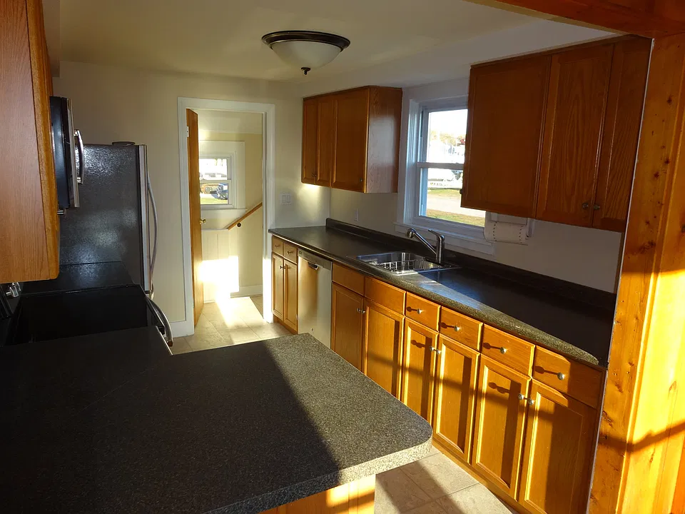 Kitchen Sink Side