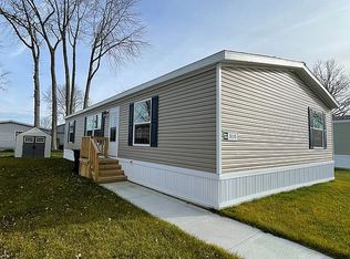 5115 Shady Ln #611, Casco, MI 48064