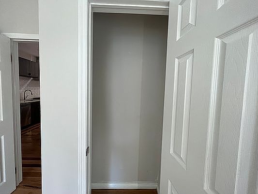 5th image of 25 Gunther Pl #1