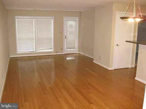 5th image of 3175 Summit Square Dr APT A7