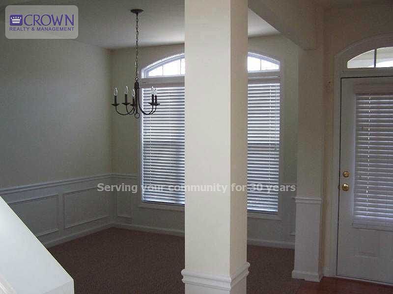 2nd image of 3392 Briaroak Dr