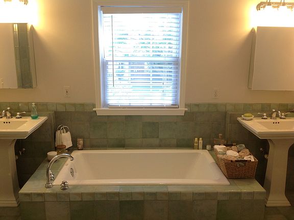 4th image of 10704 Borgman Ave