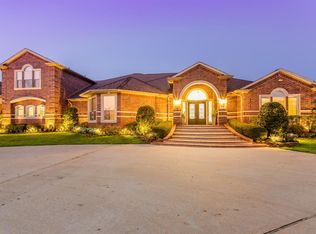 16919 Harkey Rd, Pearland, TX 77584