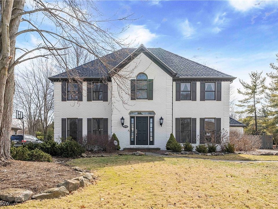1st image of 30941 Pinehurst Dr