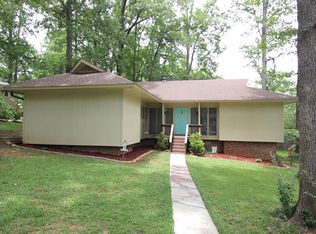 108 Oakdale Dr, Greenwood, SC 29649