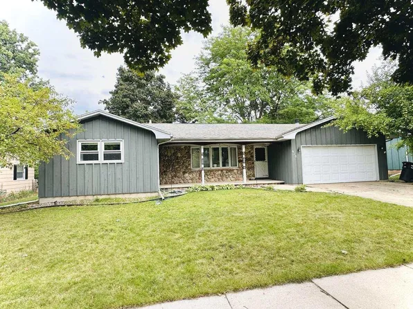 910 S Fidelis St, Appleton, WI 54915