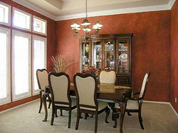 2nd image of 923 Shady Creek Dr