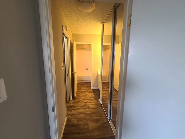 Tropic Sands Apartments — Photo 58