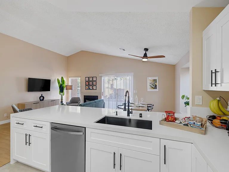3316 Altamar Ln — Photo 20
