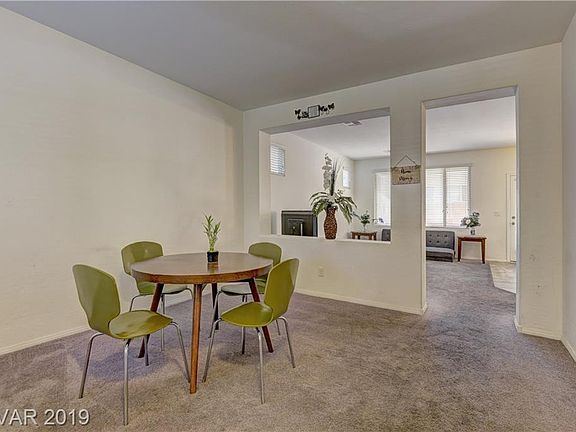 5th image of 10421 Yew Blossom Ave