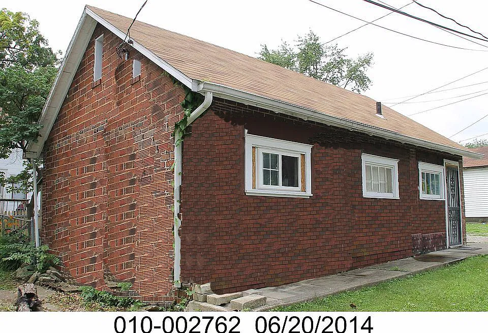 1556 Union Ave #2