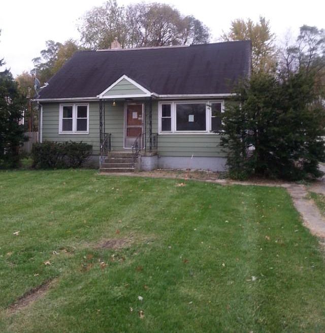 1st image of 533 W 67th Pl
