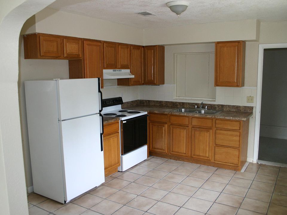 2nd image of 1918 E 19th Ave