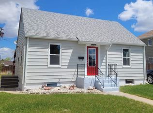 1814 Maple St, Sidney, NE 69162