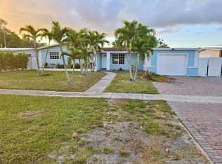 309 Masters Rd, Palm Springs, FL 33461