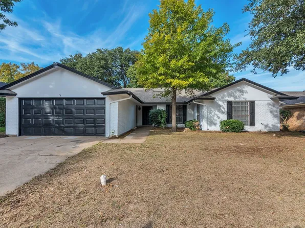 2716 Whitehurst Dr, Fort Worth, TX 76133