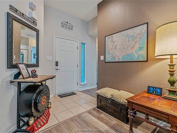 3rd image of 15301 Faircrest Ct