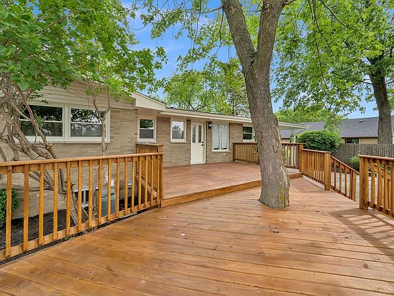 5th image of 3245 S Manor Dr