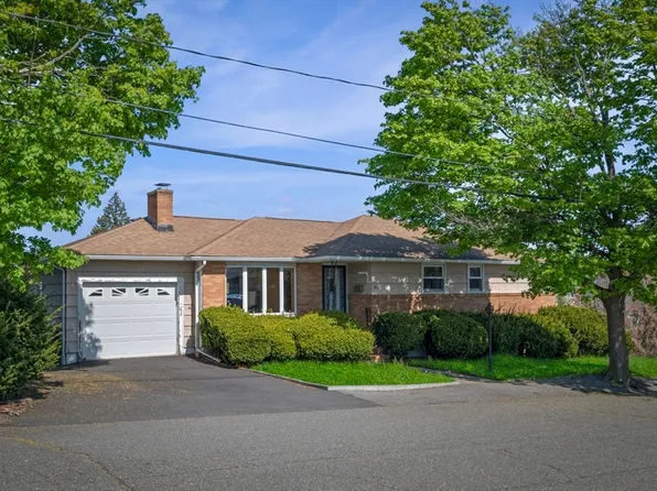 24 Johnny Rd, Revere, MA 02151