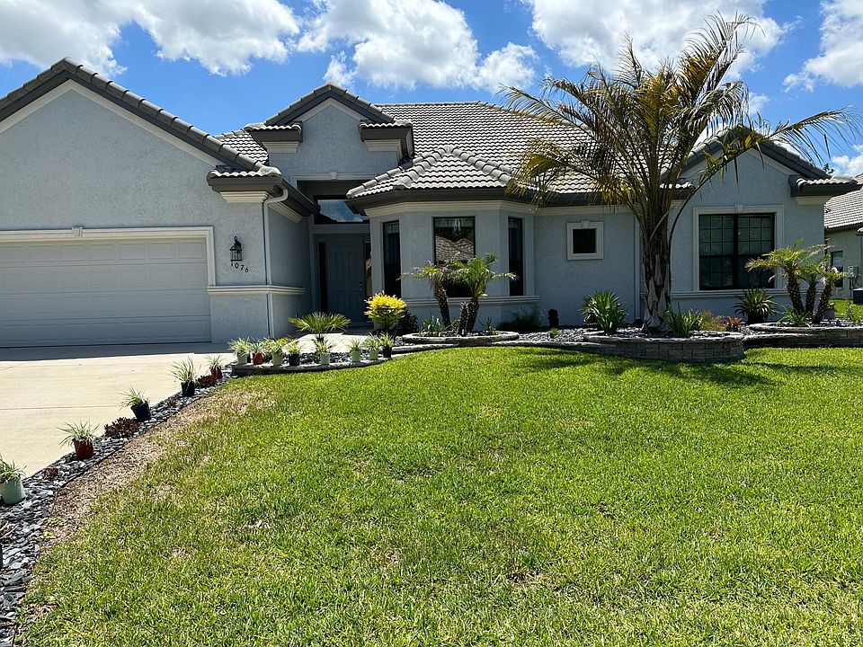 1st image of 1076 N Hunt Club Dr