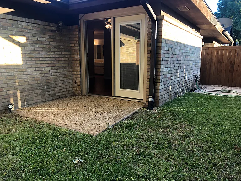 12619 Montfort Dr — Photo 11