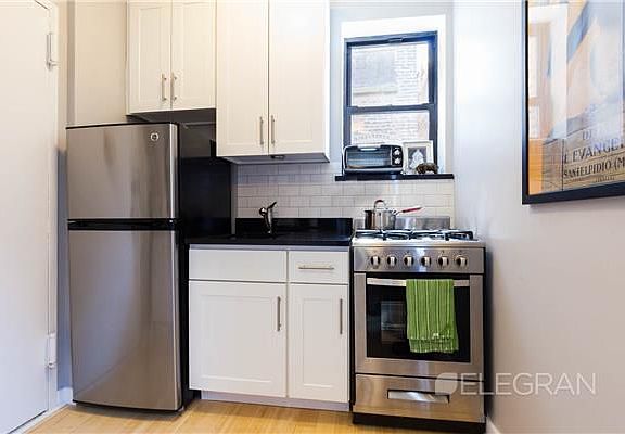 5th image of 224 W 16th St APT 12A