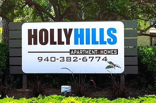 Hollyhills Apartments Photo 1